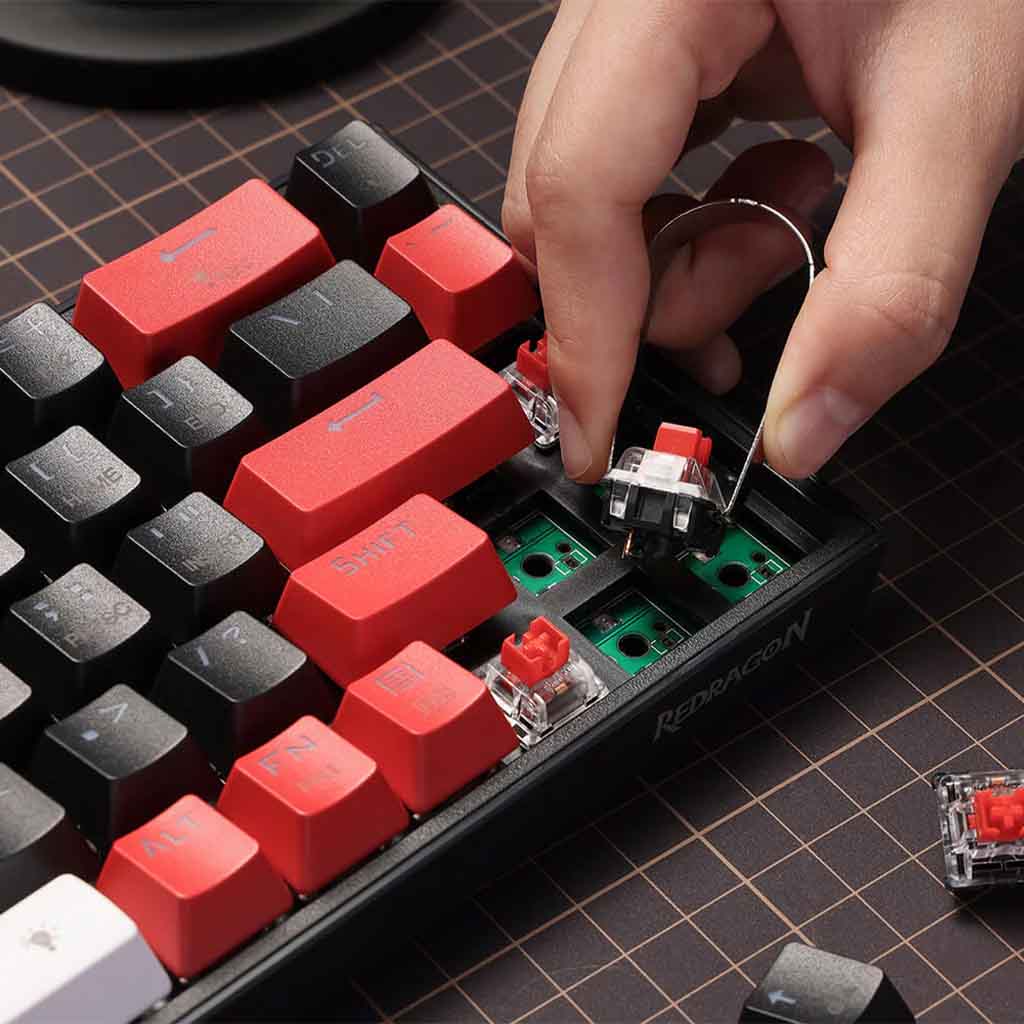 Redragon K631 Castor Pro 65% RGB Wireless Gaming Keyboard Redragon